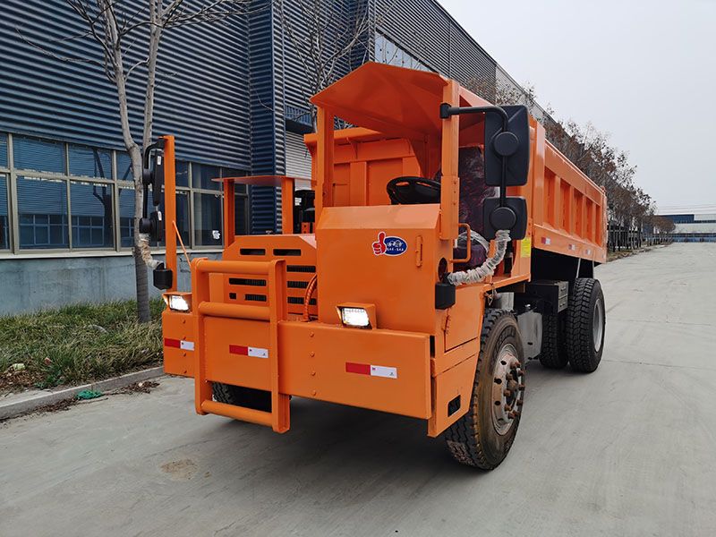 20噸礦用運(yùn)輸車(chē)